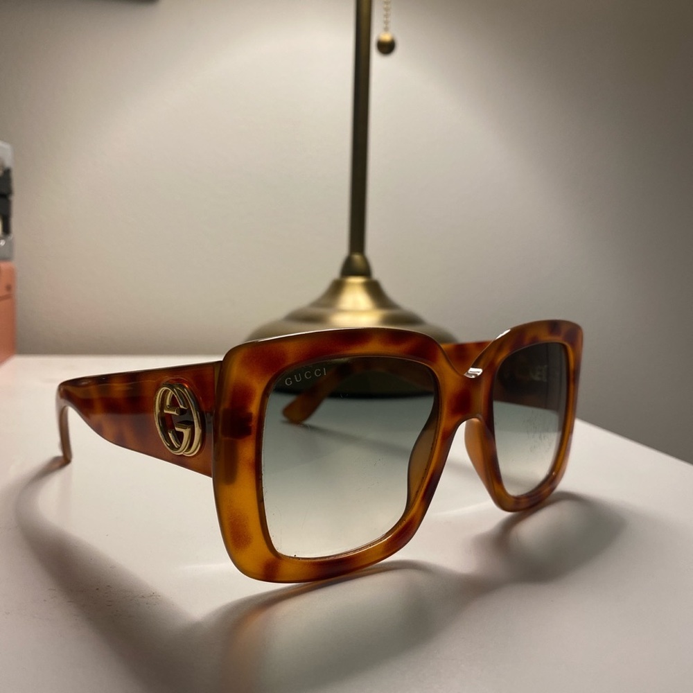 Gucci Sunnies
